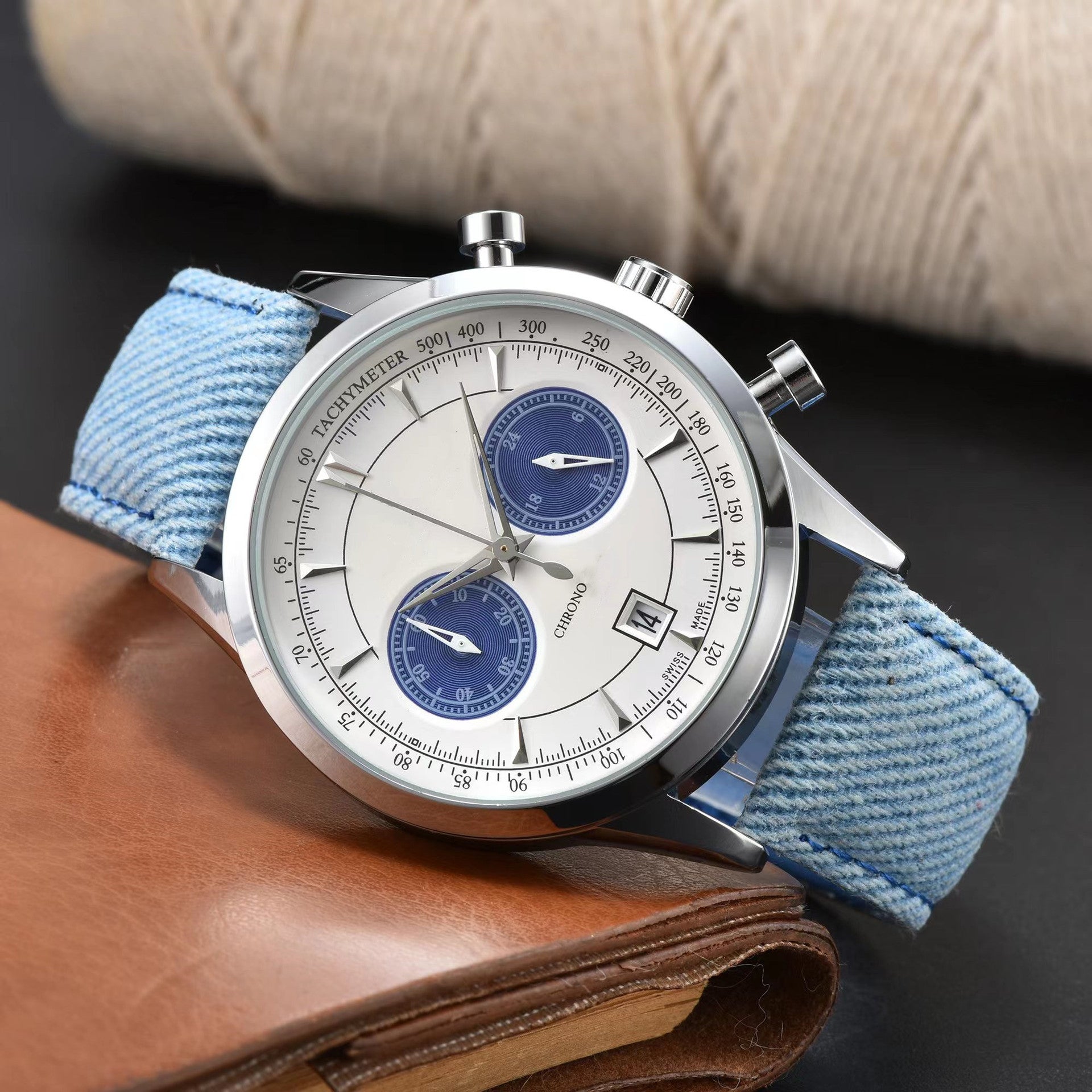 U.M | Classic Colour Quartz Wristwatch