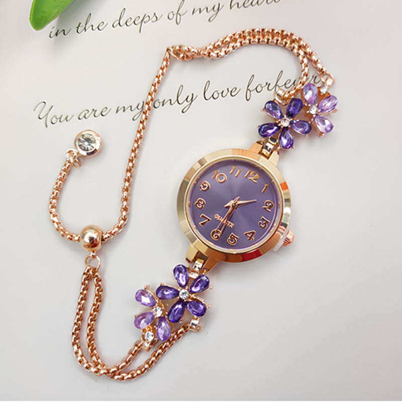 U.M | Flower-Shaped Diamond-Encrusted Women's Quartz Watch