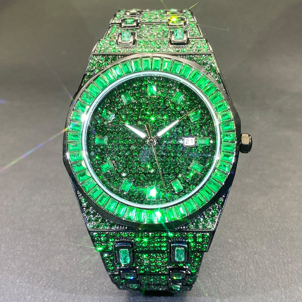 U.M | Fashionable Green Quartz Wristwatch
